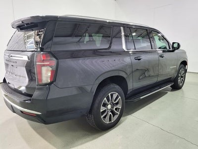 2023 Chevrolet Suburban LT