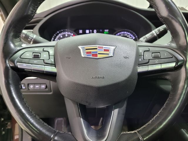 2022 Cadillac XT4 Premium Luxury