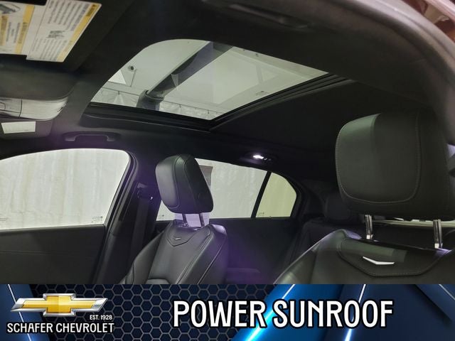 2022 Cadillac XT4 Premium Luxury