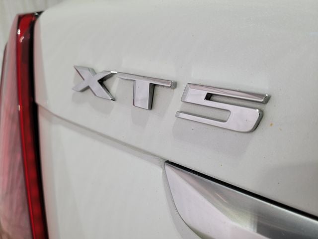 2021 Cadillac XT5 Luxury