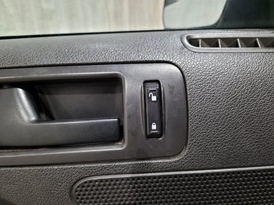 2013 Ford Mustang V6