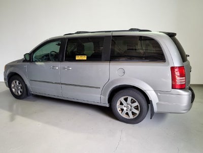 2010 Chrysler Town & Country Touring