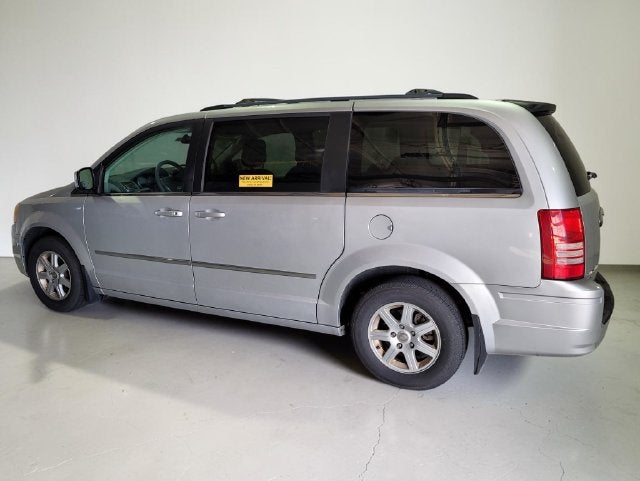 2010 Chrysler Town & Country Touring