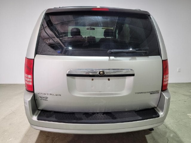 2010 Chrysler Town & Country Touring