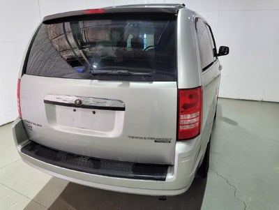 2010 Chrysler Town & Country Touring