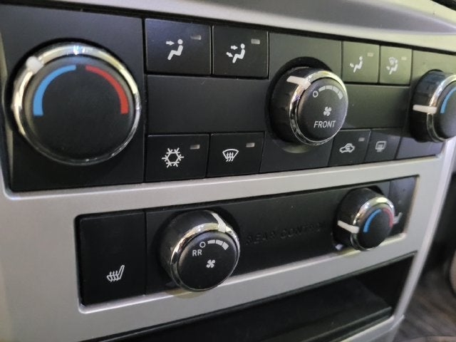2010 Chrysler Town & Country Touring