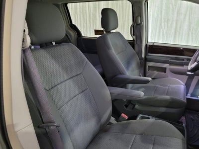 2010 Chrysler Town & Country Touring