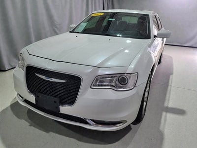 2015 Chrysler 300 Limited