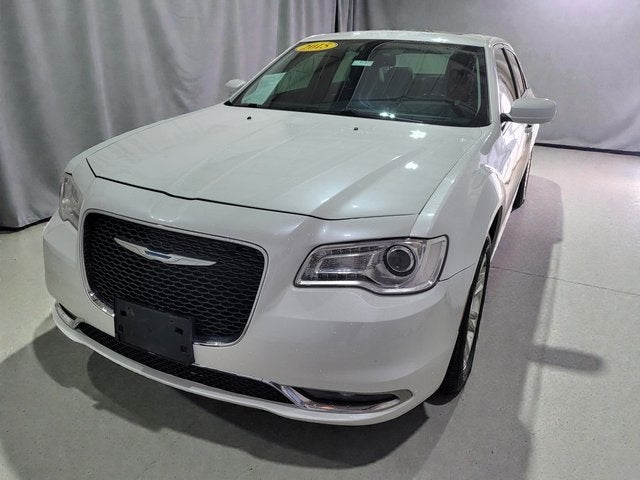 2015 Chrysler 300 Limited
