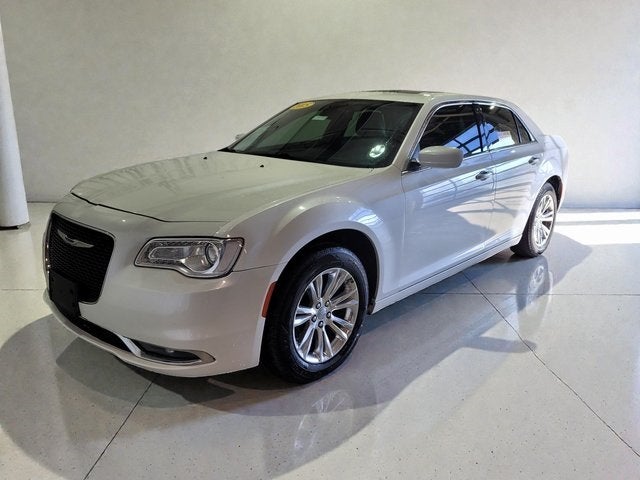 2015 Chrysler 300 Limited