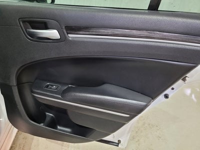 2015 Chrysler 300 Limited