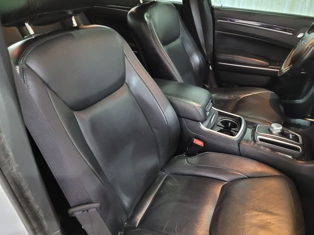 2015 Chrysler 300 Limited