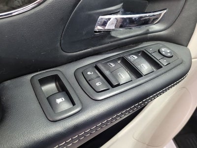 2015 Chrysler Town & Country Touring