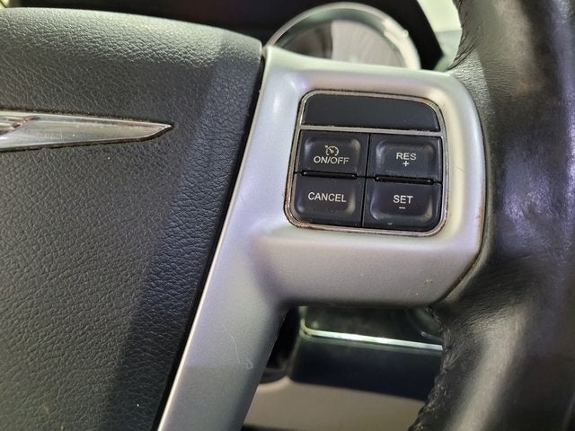 2016 Chrysler Town & Country Touring