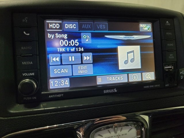 2016 Chrysler Town & Country Touring