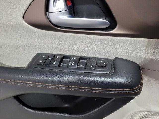 2017 Chrysler Pacifica Touring L