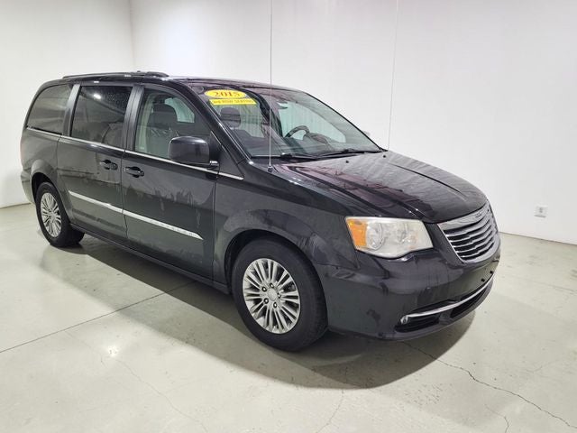 Used 2015 Chrysler Town & Country Touring-L with VIN 2C4RC1CG4FR504062 for sale in Pinconning, MI