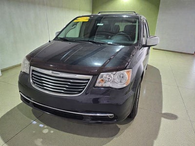 2015 Chrysler Town & Country Touring-L