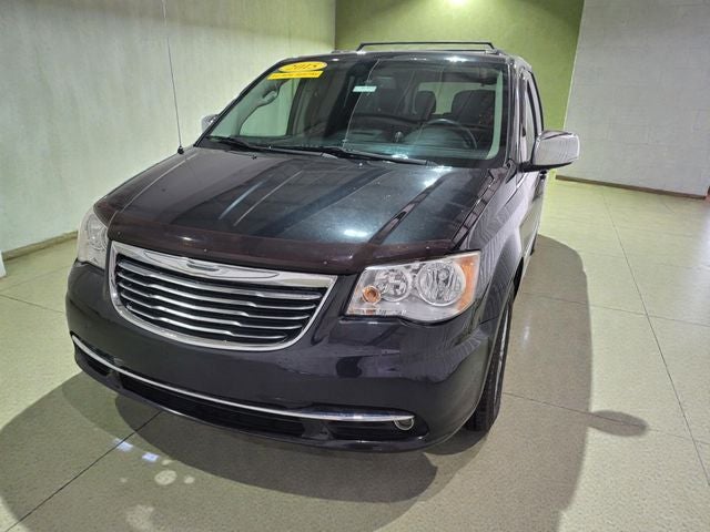 2015 Chrysler Town & Country Touring-L
