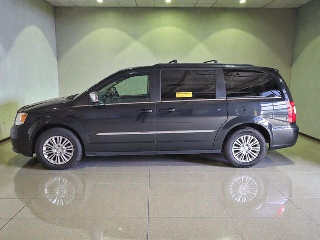 2015 Chrysler Town & Country Touring-L