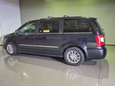 2015 Chrysler Town & Country Touring-L