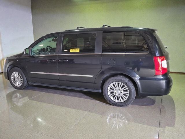 2015 Chrysler Town & Country Touring-L