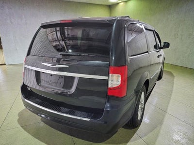 2015 Chrysler Town & Country Touring-L
