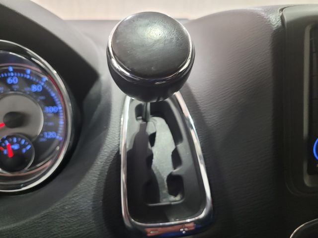 2015 Chrysler Town & Country Touring-L