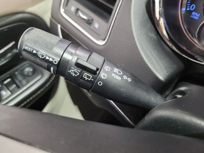 2015 Chrysler Town & Country Touring-L