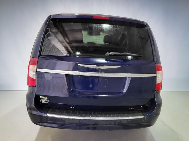 2014 Chrysler Town & Country Touring-L