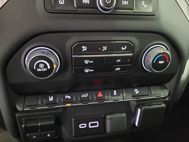 2024 Chevrolet Silverado 2500HD Custom
