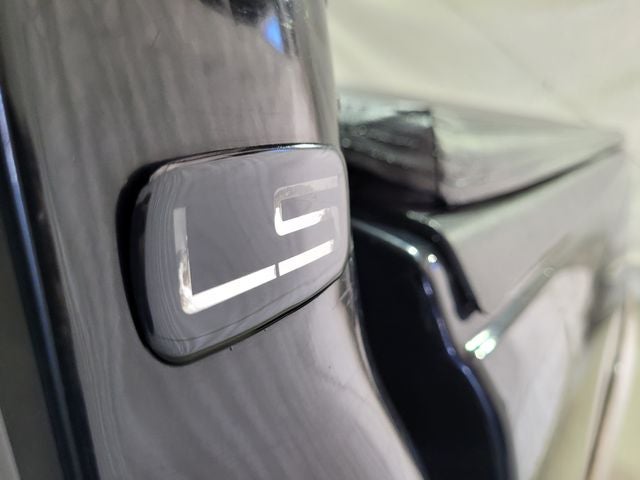 2005 Chevrolet Silverado 1500 LS