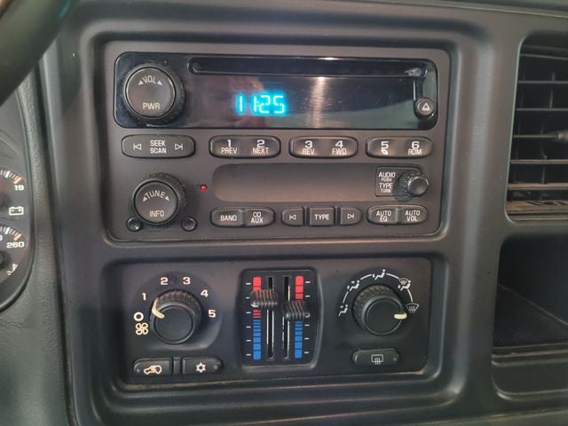 2005 Chevrolet Silverado 1500 LS