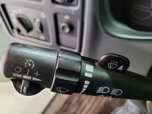 2005 Chevrolet Silverado 1500 LS