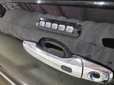 2012 Lincoln MKX Base