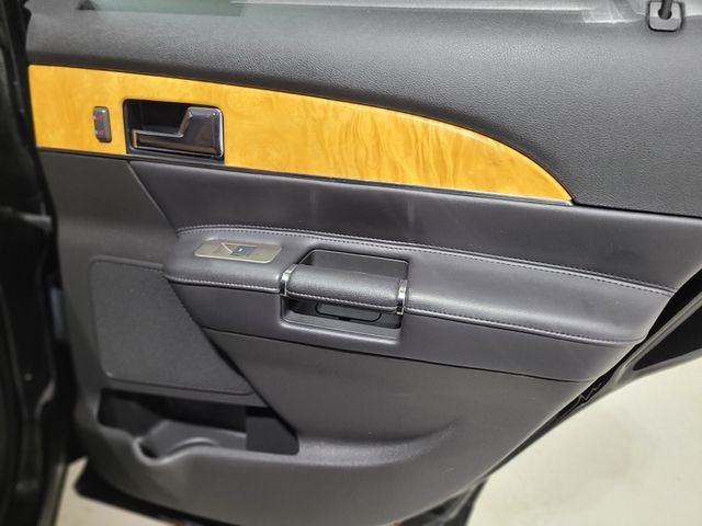 2012 Lincoln MKX Base
