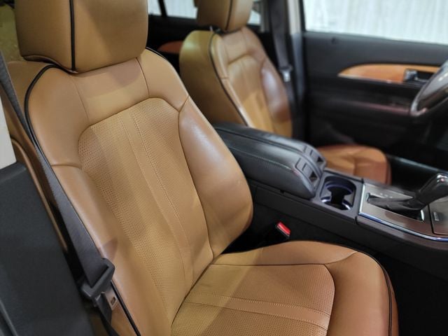 2012 Lincoln MKX Base