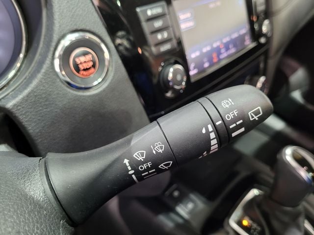 2020 Nissan Rogue Base