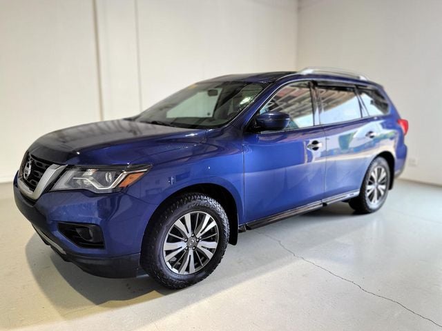 2020 Nissan Pathfinder SV