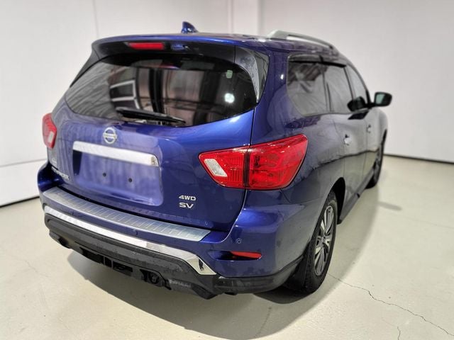2020 Nissan Pathfinder SV
