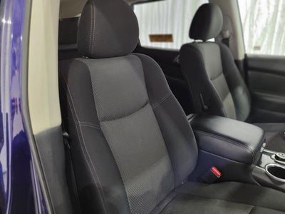 2020 Nissan Pathfinder SV