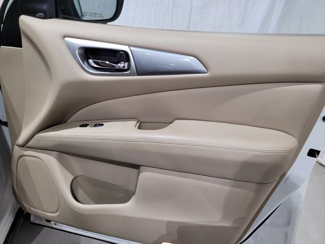 2018 Nissan Pathfinder SL