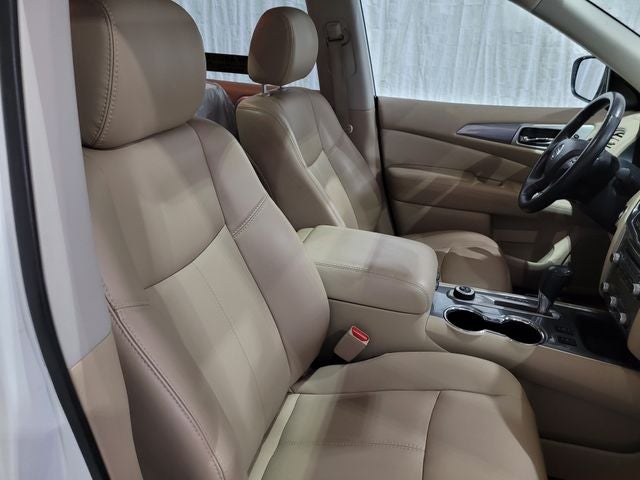 2018 Nissan Pathfinder SL
