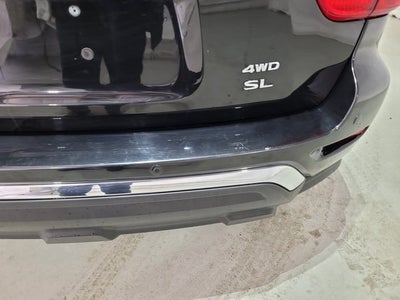 2017 Nissan Pathfinder SL