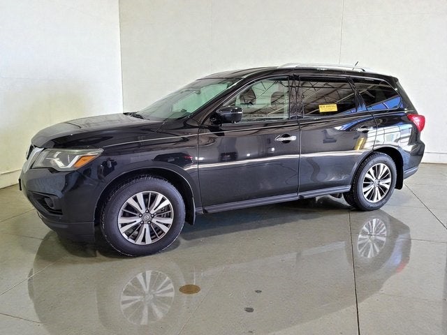 2017 Nissan Pathfinder SL