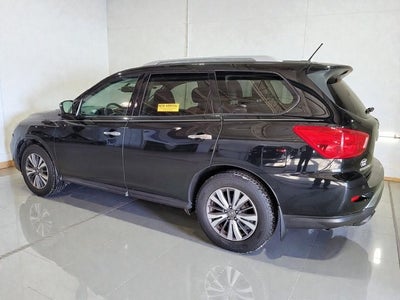 2017 Nissan Pathfinder SL