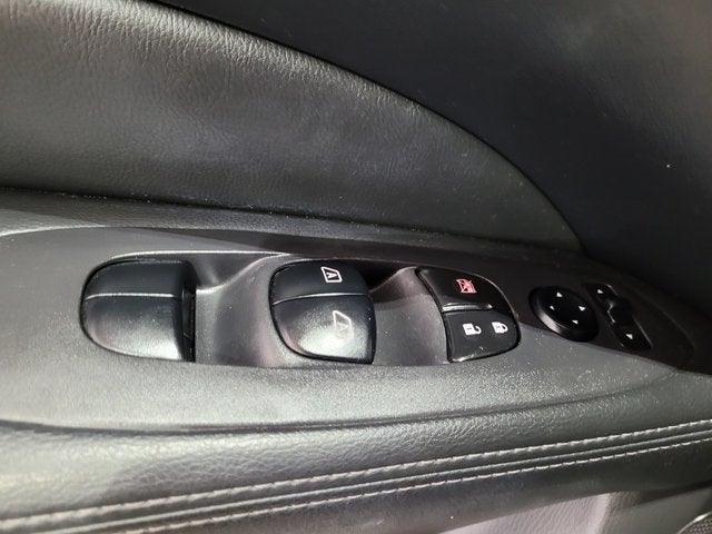 2017 Nissan Pathfinder SL