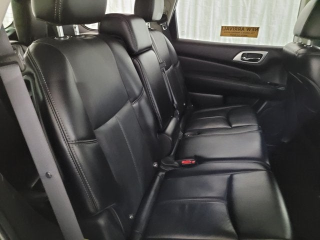 2017 Nissan Pathfinder SL