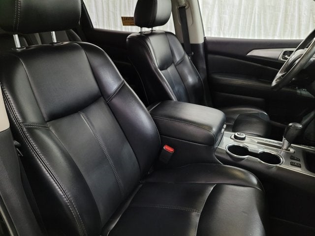 2017 Nissan Pathfinder SL