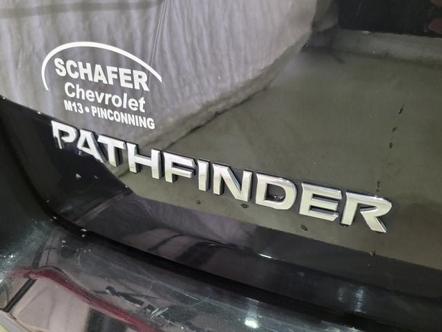 2017 Nissan Pathfinder SL